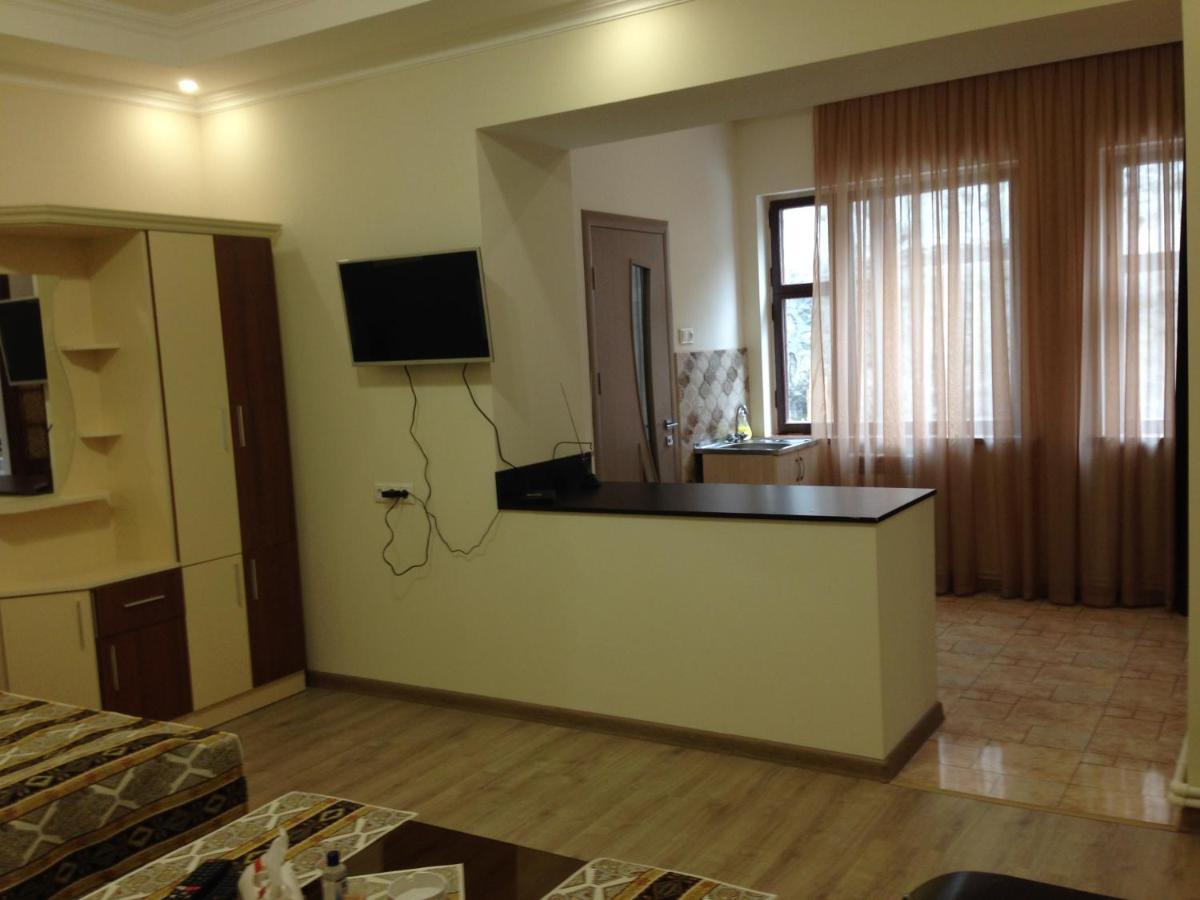 Hotel Dilijan Old Center Екстериор снимка