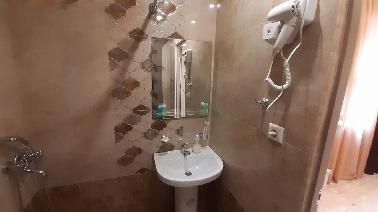 Hotel Dilijan Old Center Екстериор снимка