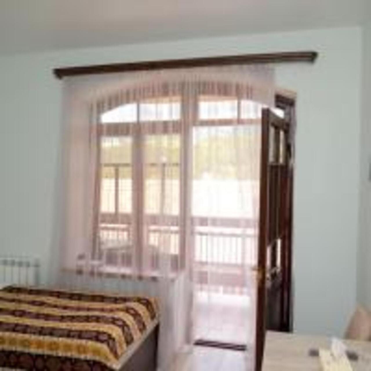 Hotel Dilijan Old Center Екстериор снимка