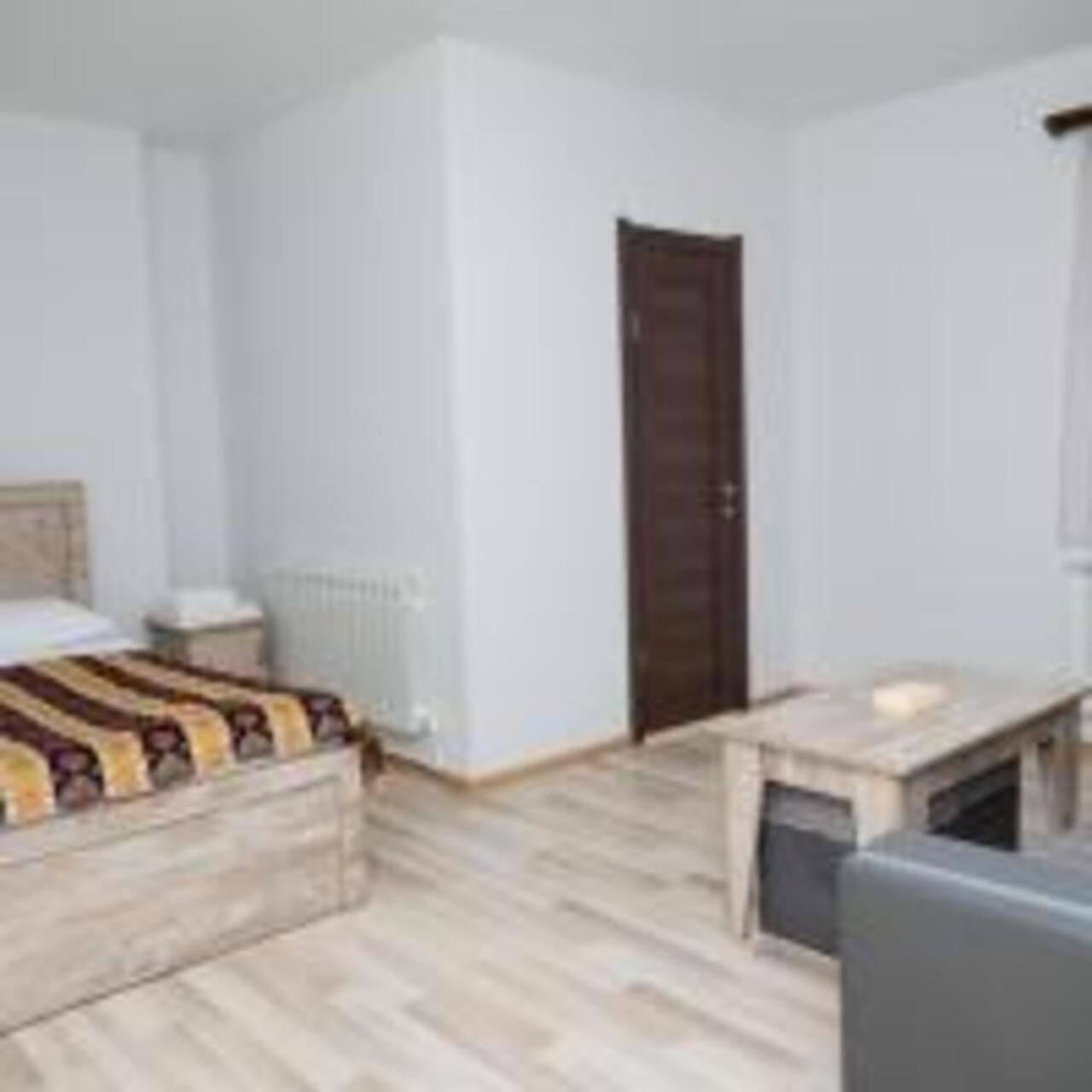 Hotel Dilijan Old Center Екстериор снимка