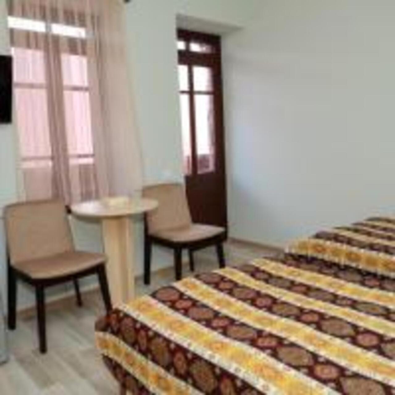 Hotel Dilijan Old Center Екстериор снимка